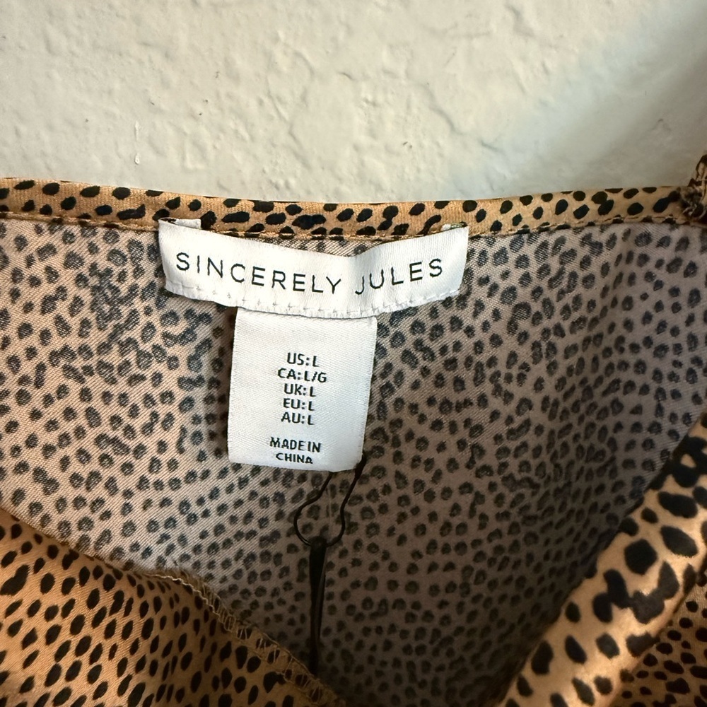 Sincerely Jules Leopard Print Satin Cowl Neck Bodysuit - Picture 7 of 10